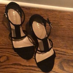 Reiss Moretz Black Suede Block Heel Sandal. Size 9. Never worn.